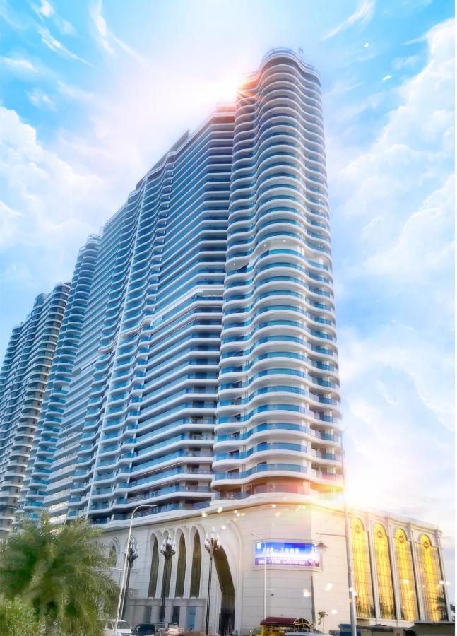 Howard Johnson Plaza By Wyndham Blue Bay Sihanoukville Exterior photo